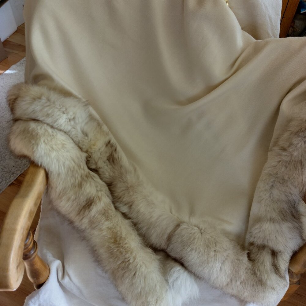 Wrap, Lush Ivory, Fox Fur trim, cashmere, Luxurious, oversized.